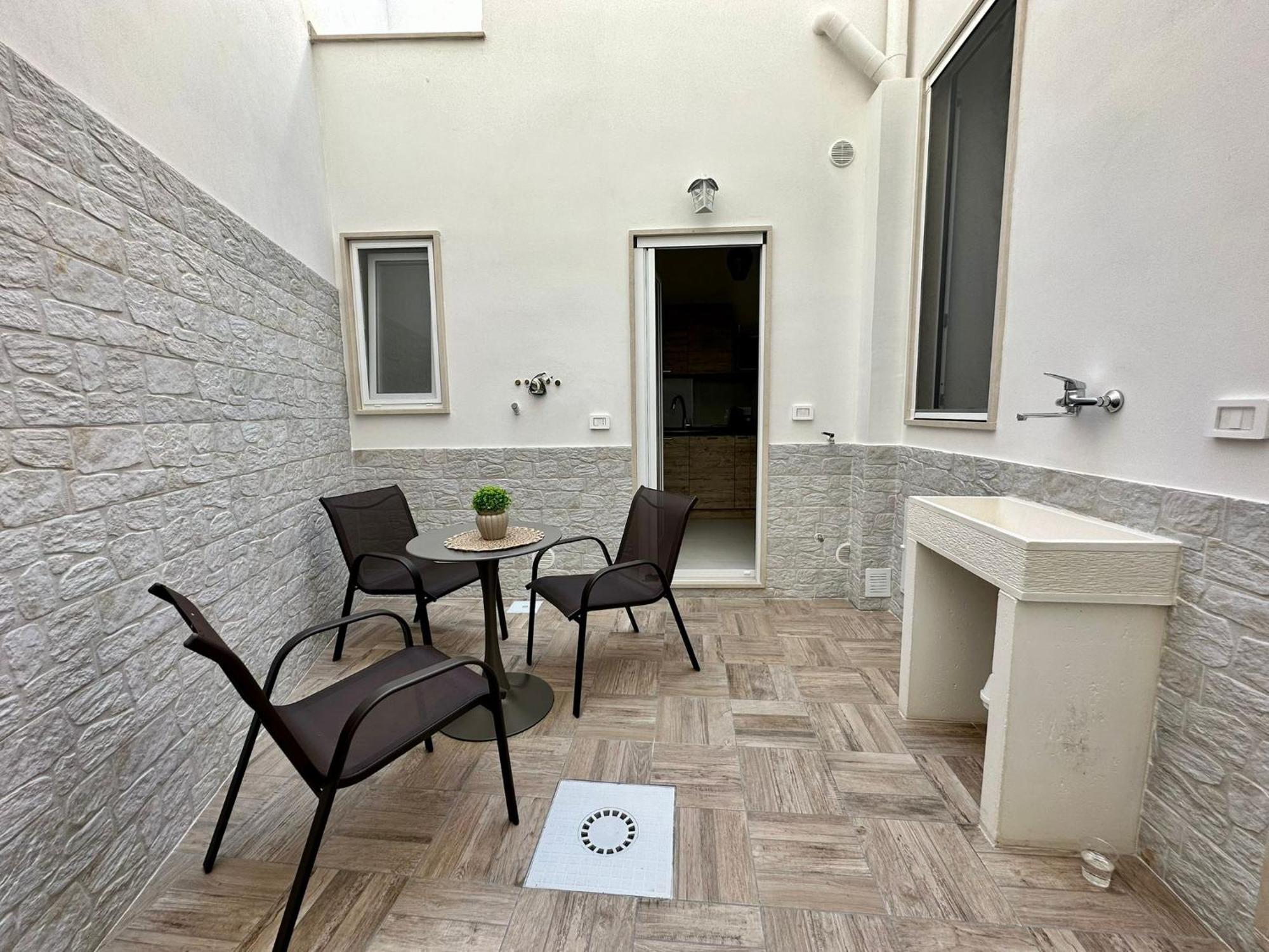 Hary Home Brindisi Exteriör bild